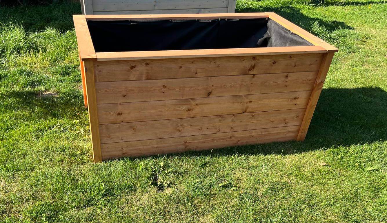 Dřevěný vyvýšený záhon Krušnohorský Nábytek VZ1 156 x 85 x 70 cm smrk s nátěrem 1